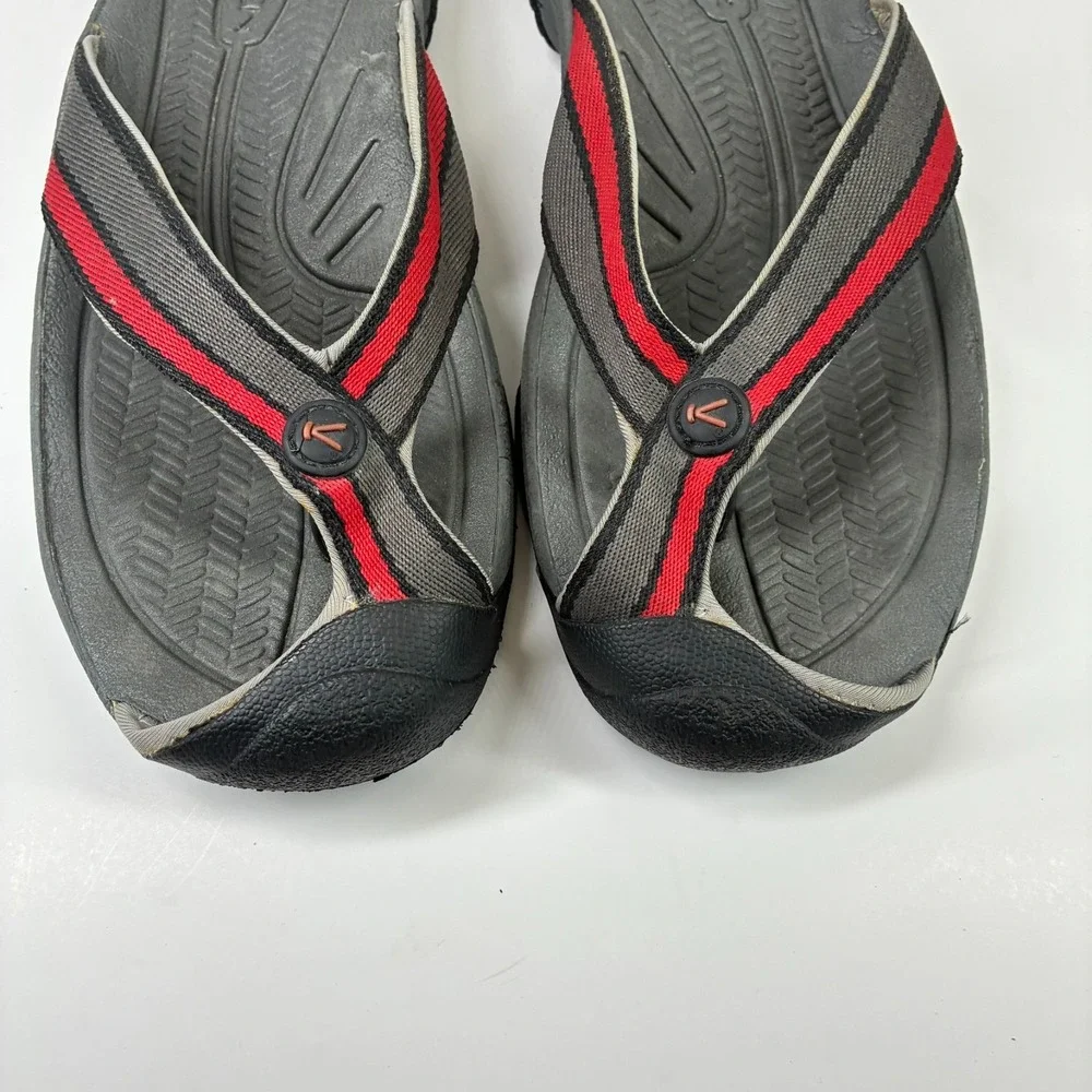 KEEN Waimea H2 Men's US 8.5 Black Red Hybrid Flip Flop Sandals Toe Guard 1002110